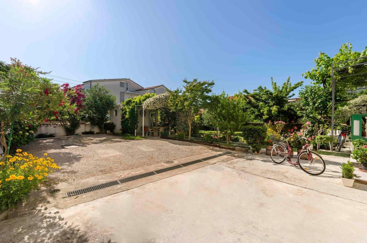Apartments Zanze Vodice Exterior foto
